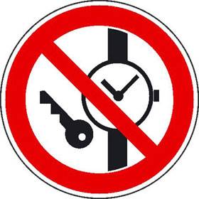 Mitführen von Metallteilen und Uhren verboten - Bild vergrern